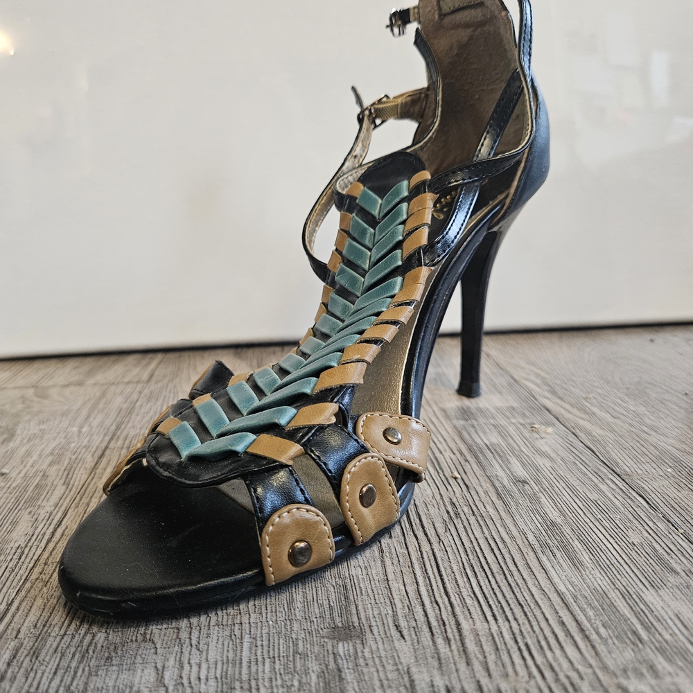 Bonnibel Black and Tan Strappy Heels